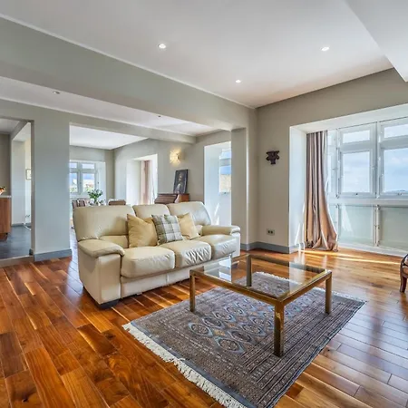 Apartman House Of W