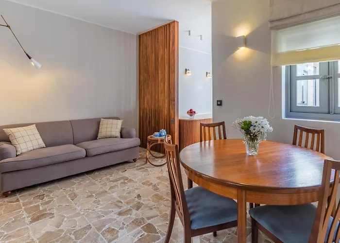 House Of W * Valletta